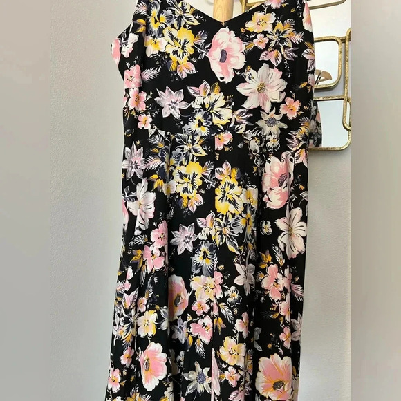 Gap Cami Dress black floral size Large New - Picture 3 of 11